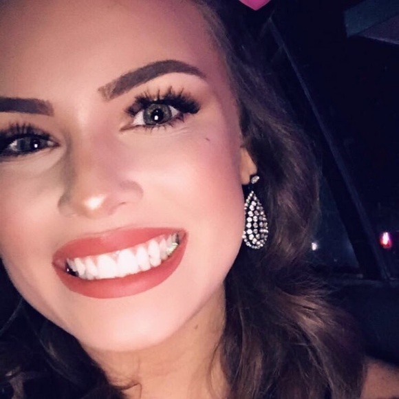 Meet your Posher, Kaycie - Picture 1 of 1